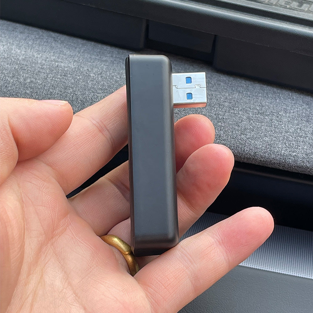 usb glovebox cybertruck